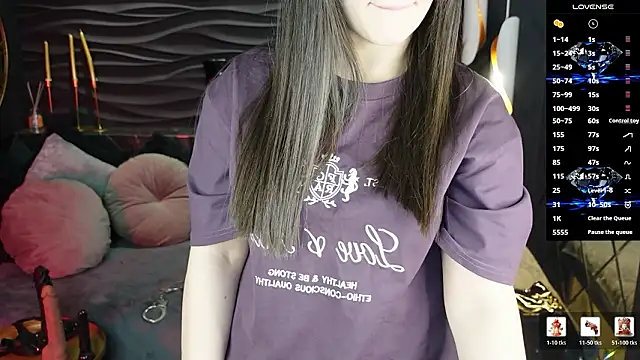 KylieMellow online show from January 2026 01:36:01 PM