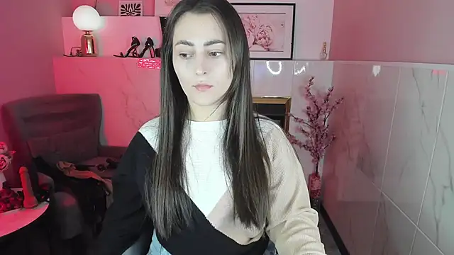 KylieMellow online show from September 2025 01:39:02 PM