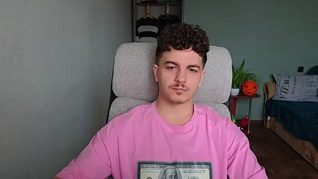 Remy Miles online show from November 2025 10:15:01 AM