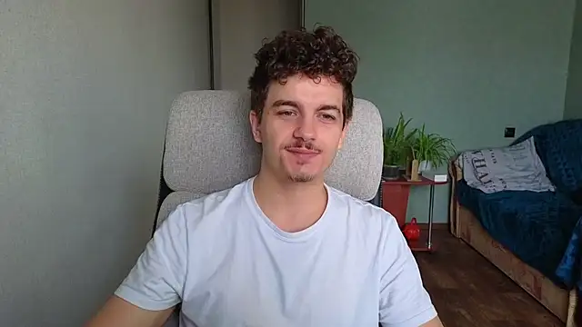 Remy Miles online show from October 2025 08:24:02 AM