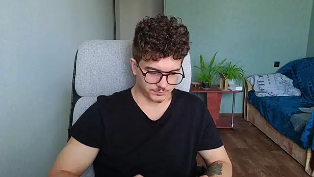 Remy Miles online show from October 2025 07:18:01 AM