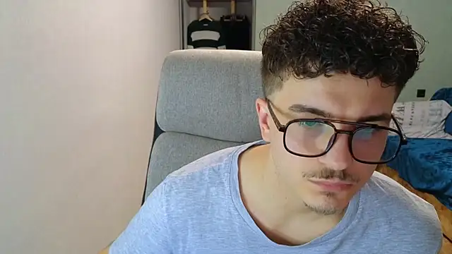 Remy Miles online show from November 2025 02:17:01 PM