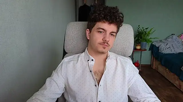 Remy Miles online show from April 2026 04:47:01 AM