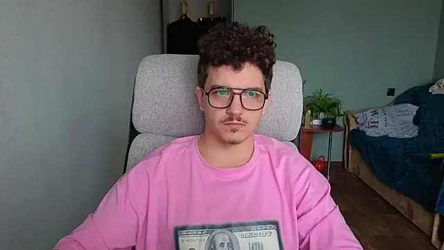 Remy Miles online show from November 2025 08:19:01 AM