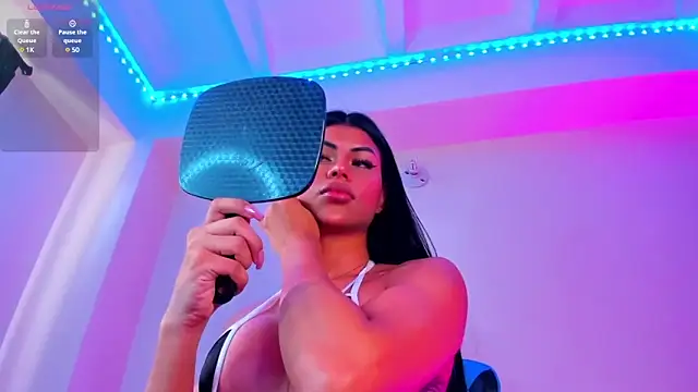 Snapshot of divinesalome chatting on January 2025 01:27:01 PM divinesalome online show from January 2025 01:27:01 PM