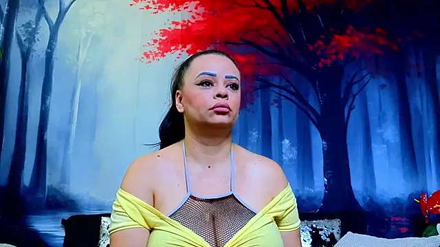 ElizabethEven online show from November 2025 11:05:01 PM