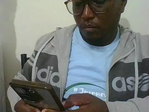 Snapshot of honeyswit chatting on January 2026 10:13:02 PM honeyswit online show from January 2026 10:13:02 PM