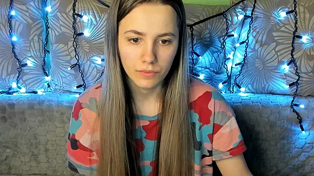 MaggieCake online show from February 2025 05:05:02 AM