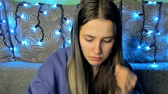 MaggieCake online show from February 2026 05:03:02 AM