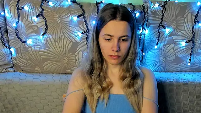 MaggieCake online show from January 2026 02:04:02 AM