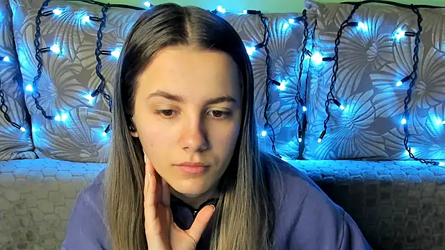 MaggieCake online show from February 2026 03:37:02 AM