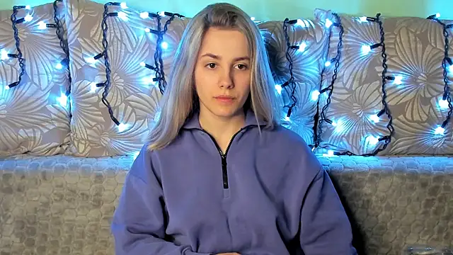 MaggieCake online show from March 2025 01:35:02 AM