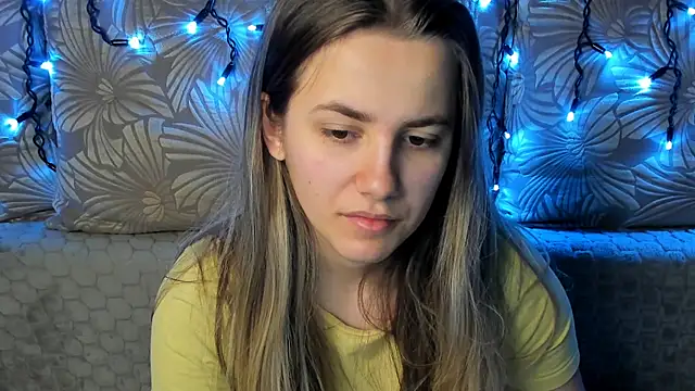 MaggieCake online show from February 2026 01:48:02 AM