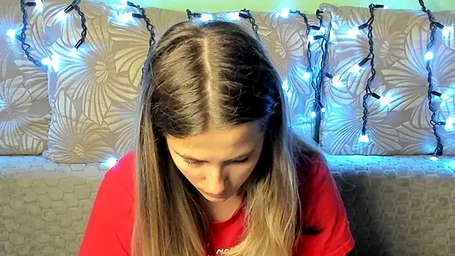 MaggieCake online show from October 2025 01:26:02 AM