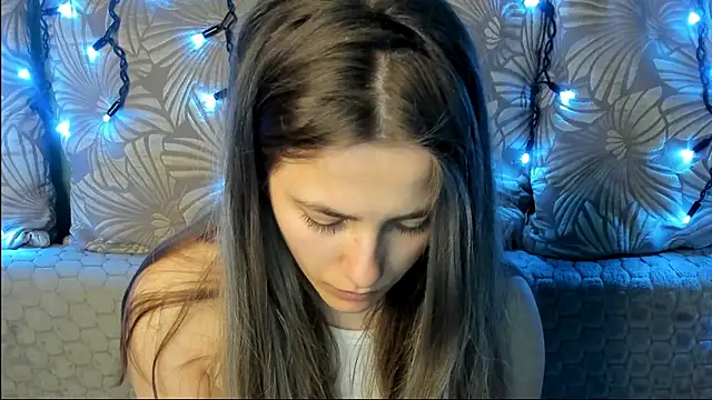 MaggieCake online show from April 2026 03:46:02 AM