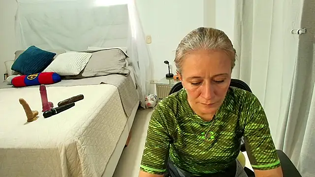 Naty Stone online show from June 2026 09:25:02 PM