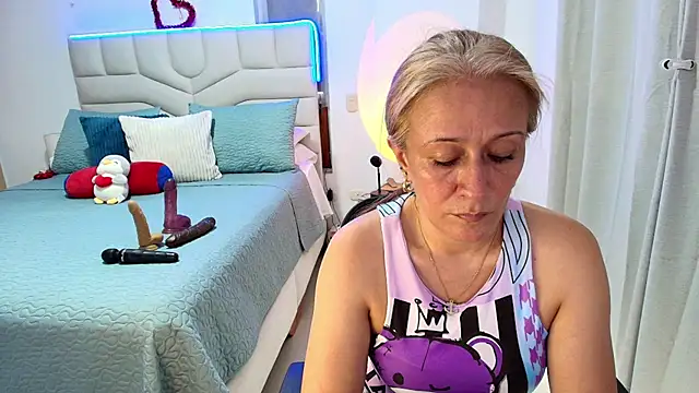 Naty Stone online show from July 2026 08:05:02 PM