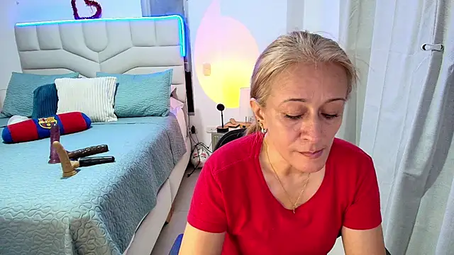 Naty Stone online show from July 2026 09:45:02 PM