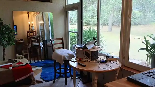 eliberator1777 online show from December 2025 05:18:01 PM