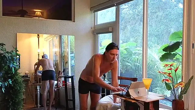 eliberator1777 online show from October 2025 08:57:01 PM