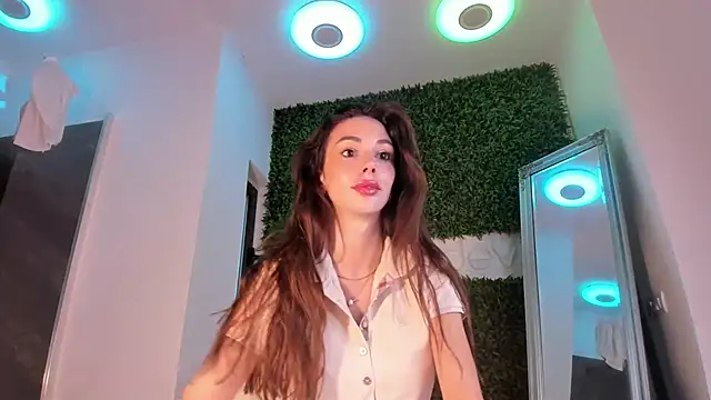 realhotfallingdevil online show from June 2026 04:45:01 AM