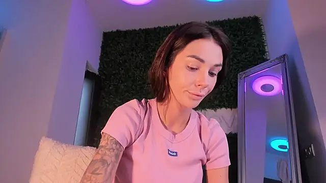 realhotfallingdevil online show from June 2026 03:39:01 AM