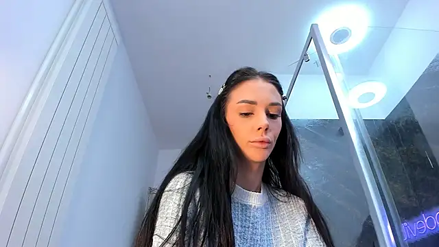 Snapshot of realhotfallingdevil chatting on October 2025 08:49:02 AM realhotfallingdevil online show from October 2025 08:49:02 AM