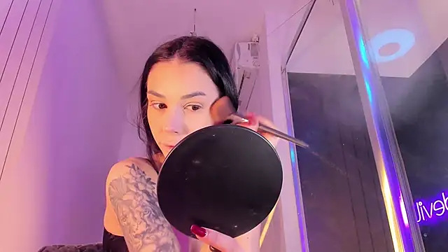 realhotfallingdevil online show from February 2026 06:10:02 AM