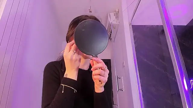 realhotfallingdevil online show from March 2026 04:52:02 AM