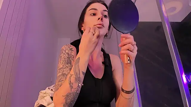 realhotfallingdevil online show from March 2026 05:26:02 AM