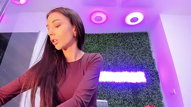 realhotfallingdevil online show from November 2025 04:24:01 AM