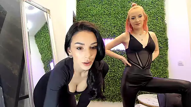 Snapshot of realhotfallingdevil chatting on January 2025 05:30:01 AM realhotfallingdevil online show from January 2025 05:30:01 AM