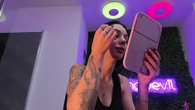 realhotfallingdevil online show from December 2025 04:36:02 AM