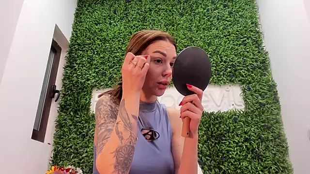 realhotfallingdevil online show from April 2026 05:03:01 AM