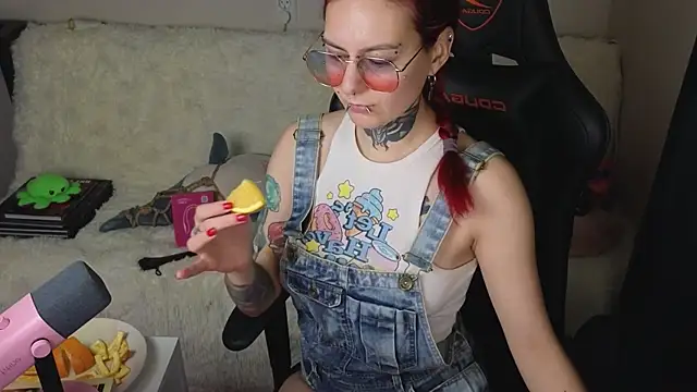 Ginger Stay online show from November 2025 11:58:02 AM