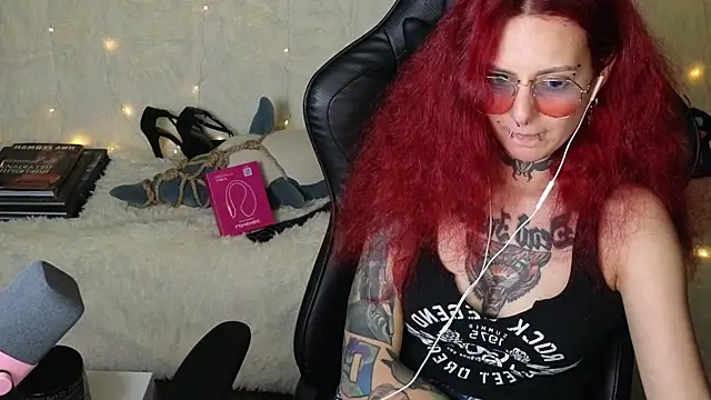 Ginger Stay online show from September 2025 08:58:01 PM
