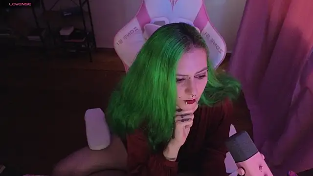 Ginger Stay online show from July 2026 07:04:01 AM