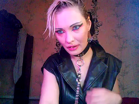 WildMissNiks online show from November 2025 08:51:02 AM