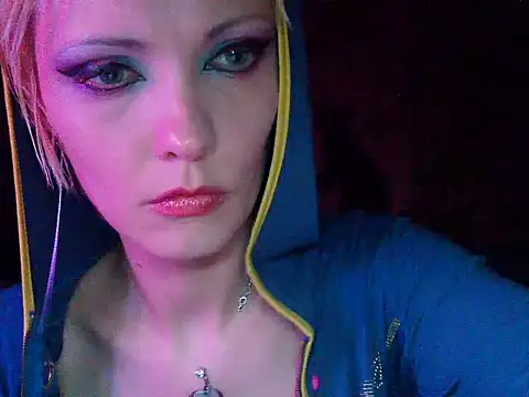 Snapshot of WildMissNiks chatting on February 2025 03:18:01 PM WildMissNiks online show from February 2025 03:18:01 PM