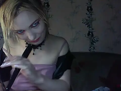 Snapshot of WildMissNiks chatting on June 2026 08:41:02 AM WildMissNiks online show from June 2026 08:41:02 AM
