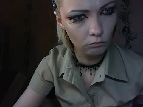 WildMissNiks online show from May 2026 06:09:01 AM