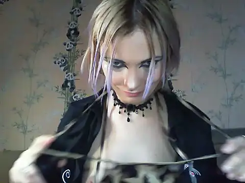 WildMissNiks online show from April 2026 07:55:01 AM