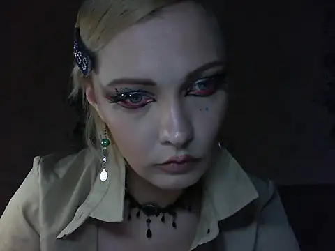 WildMissNiks online show from May 2026 07:17:02 AM
