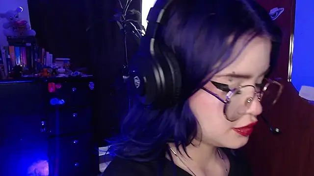 Snapshot of Raventh_ chatting on November 2025 01:26:02 PM Raventh online show from November 2025 01:26:02 PM