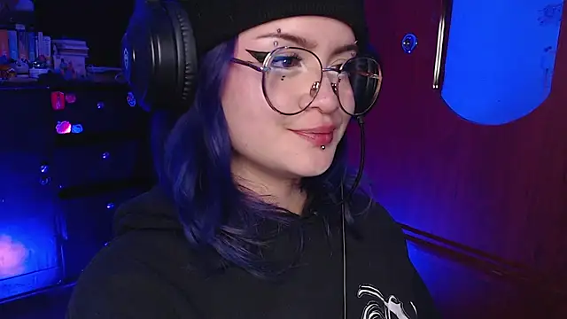 Snapshot of Raventh_ chatting on December 2025 11:49:03 PM Raventh online show from December 2025 11:49:03 PM