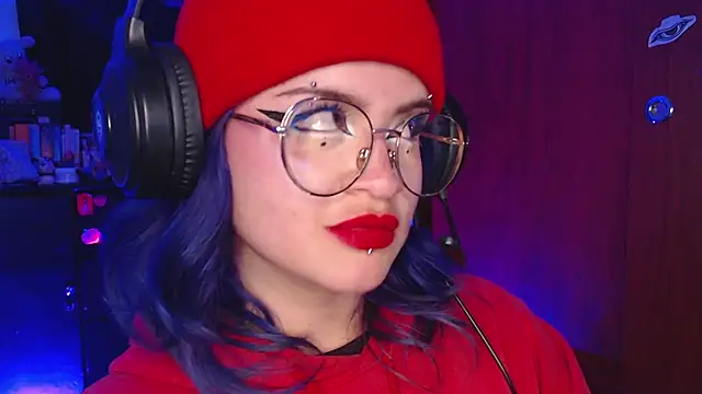 Snapshot of Raventh_ chatting on December 2025 01:49:02 AM Raventh online show from December 2025 01:49:02 AM