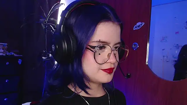 Snapshot of Raventh_ chatting on November 2025 01:50:02 PM Raventh online show from November 2025 01:50:02 PM