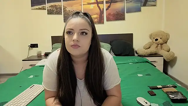 adelline online show from April 2026 08:54:02 PM