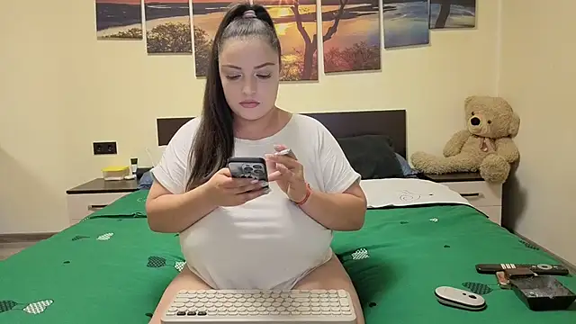 adelline online show from March 2026 09:35:01 PM