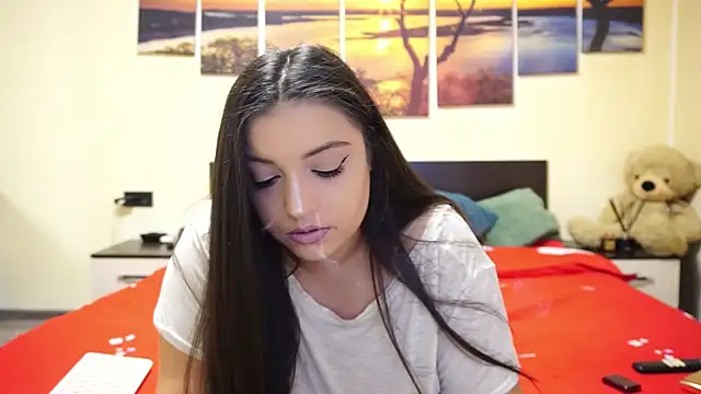 adelline online show from December 2025 09:53:01 PM